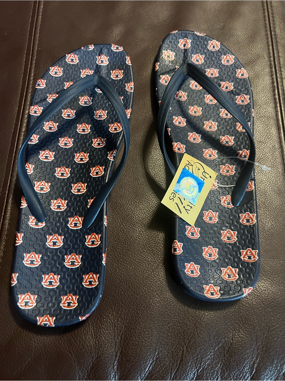 Auburn Tigers Flip-Flops – New With Tags 🧡💙